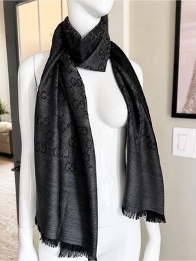 Gucci Black GG Jacquard Silk-Blend Scarf